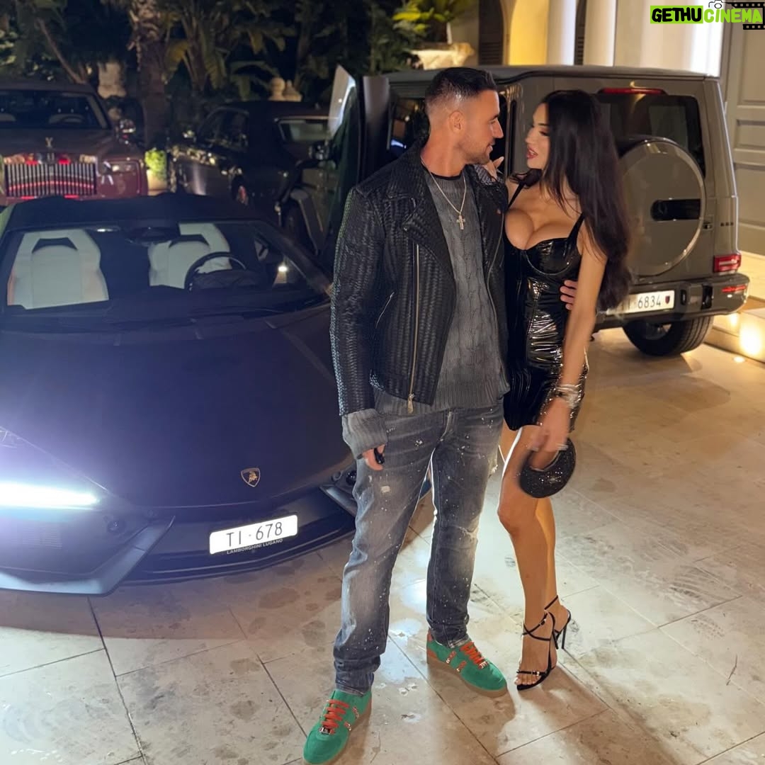 Andreea Sasu - 5.3K Likes - Forever choosing you 🤍