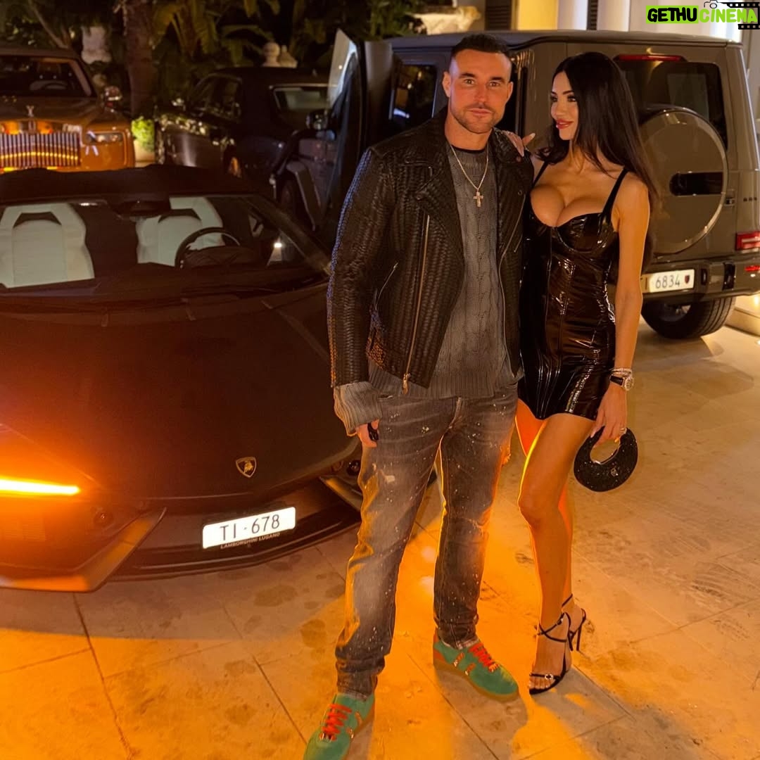 Andreea Sasu - 5.3K Likes - Forever choosing you 🤍