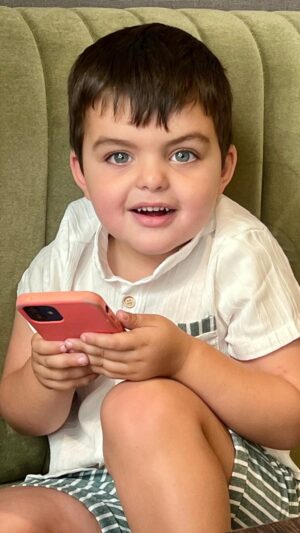 Ángeles Balbiani Instagram - Es oficial: tengo un hijo mayor de edad! Felices 18 Benja de mi corazón!