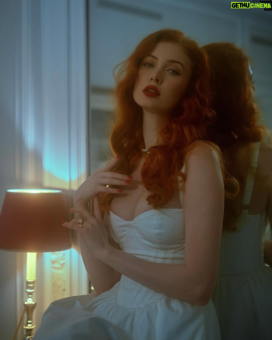 Angelina Michelle - 69.5K Likes - 𝘉𝘶𝘵𝘵𝘦𝘳𝘧𝘭𝘪𝘦𝘴 𝘭𝘪𝘵𝘦𝘳𝘢𝘭𝘭𝘺 𝘥𝘦𝘷𝘰𝘶𝘳 𝘮𝘦 𝘧𝘳𝘰𝘮 𝘵𝘩𝘦 𝘪𝘯𝘴𝘪𝘥𝘦 𓇢𓆸

@_iamhugo