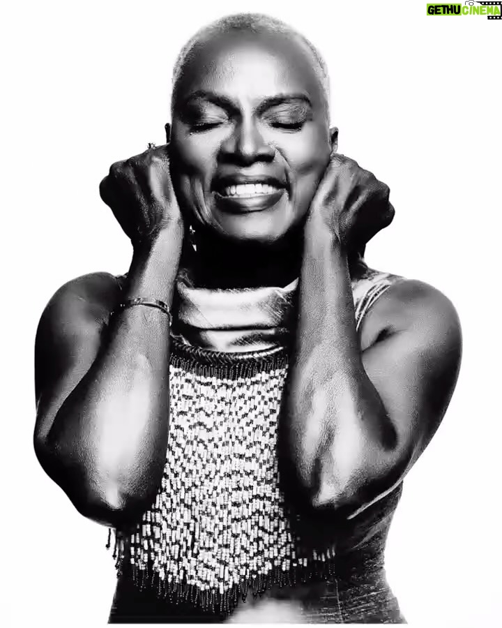 Angélique Kidjo - 13K Likes - 🧡 5 years in the making 🧡 : my new album HOPE!! dedicated to my mother Yvonne is coming out on April 24th. She is the one who taught me that every dream I had could be accomplished, that HOPE for a better future is what makes us human. She left us 5 years ago but her message resonates to this very day.

I put my whole heart into this album and I’m so GRATEFUL to all the great artists who have contributed their genius to the album: @pharrell @ayrastarr @nilerodgers @quavohuncho @iamshizzi @davido @pagny_officiel @dadju @fallyipupa01 @imcharliewilson @iza @pjmorton @philippesaisse @diamondplatnumz @the.cavemen @sowetogospelchoirlive @smauricegrey @sowetogospelchoirlive @shungudzo and @dianewarren always by my side 🔥

I can’t wait for you to hear it! #hope
Pre-order HOPE!! now at the link in bio !

______

🧡 Il m’aura fallu 5 ans 🧡 : mon nouvel album HOPE!! dédié à ma mère Yvonne sortira le 24 avril. Grâce à elle, j’ai appris que chaque rêve peut devenir réalité, et que c’est l’espoir d’un monde meilleur qui nous fait avancer. Elle nous a quittés il y a 5 ans, mais son message résonne plus que jamais aujourd’hui.

J’ai mis tout mon cœur dans cet album et je remercie INFINIMENT tous ces artistes incroyables qui y ont contribué : @pharrell @ayrastarr @nilerodgers @quavohuncho @iamshizzi @davido @pagny_officiel @dadju @fallyipupa01 @imcharliewilson @iza @pjmorton @diamondplatnumz @the.cavemen @sowetogospelchoirlive @smauricegrey @shungudzo et @dianewarren 🔥

J’ai hâte que vous l’écoutiez vous aussi !
Pré-commandez HOPE!! dès maintenant au lien dans la bio !