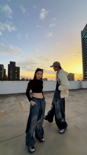 Anita Tsai Instagram - Where you at 👀
#alldayproject #whereyouat #siblings #dance