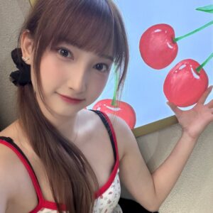 Anita Tsai Instagram - Happy Lunar New Yearrrrrrrrrrrr🍒🍓