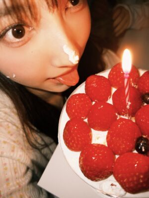 Anita Tsai Instagram - 𐙚˙⋆.˚ 𝐂𝐡𝐚𝐩𝐭𝐞𝐫 𝟏𝟗 𝐛𝐞𝐠𝐢𝐧𝐬·
特別的生日回憶,謝謝我的家人們❤️