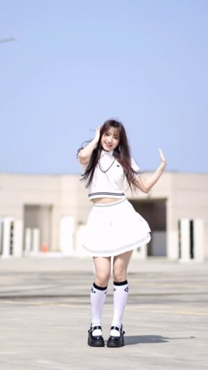 Anita Tsai Instagram - Rude!
#rude #hearts2hearts