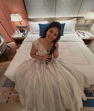 Anjali Instagram - My 4th Black lady in my hands, Thank you Filmfare 🫶🏻

Thank you Chaitu for penning such a bold and beautiful Rathnamala for me 🫶🏻
Much love to my entire team on Gangs of Godavari 🤗 

@krishnachaitanya.dir @vishwaksens @nagavamsi19 @sitharaentertainments @filmfare 

#filmfare #rathnamala #gratitude #beyond #happy