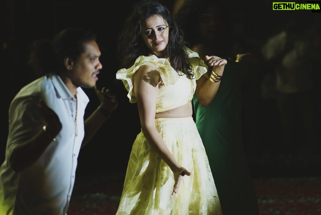 Anjana Rangan - 64.5K Likes - For @legsgo_premier_league by @legsgo_holidays 
With @pugazhoffl_ ❤️ vizhundhu vizhundhu sirichirukom event fulla! Been so long since i laughed so hard 😅 
📸 : @twilightzone_photography