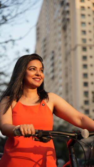 Ankita Shrivastav Instagram - Mumbai autos think I’m not their type, so I upgraded…to a cycle from Filpkart! 🫣❤️

Durable, smart, and it has never once driven away when it saw me coming. Get yours from Flipkart now!

@flipkart @flipkartlifestyle 

#cycle #cardio #seeyouattheshow #ontime #mumbai
