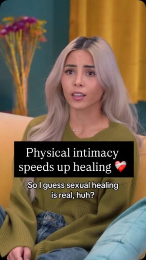 Anna Akana Instagram - Physical intimacy speeds up healing ❤️‍🩹 
.
DP @johnleestills
Lighting @melsy_gasca
Sound Ethan Barnes 
Edited by @benchinapen
Dress @dawangnewyork