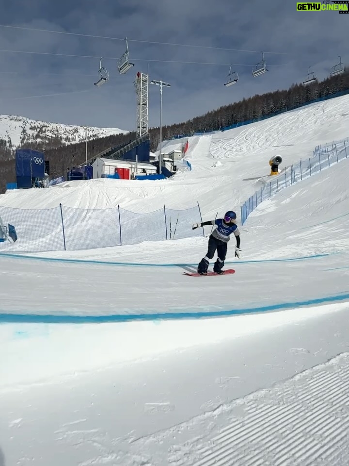 Anna Gasser - 52.8K Likes - Cheers to never ever having to tape my pants again  to try to make it over jumps 🥂🫡

Today was hard and I felt like I had no chance on this course with massive speed problems . 

Congrats to the girls that made it work. 🙏💫♥️