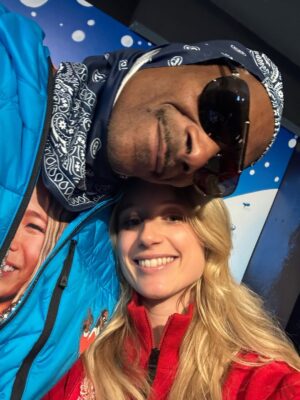 Anna Gasser Instagram - No big air medal but I got a Coach Snoop hugπ«‘Thank you , gonna try my best in slopestyle
#olympics #coachsnoop #milanocortina2026