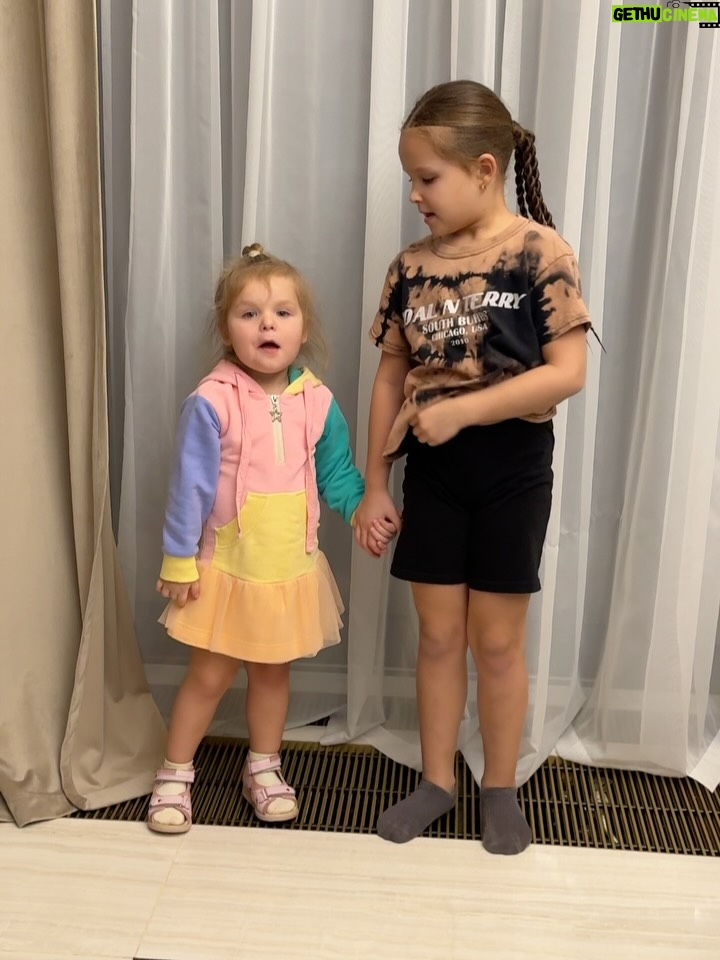 Anna Ivanova - 76.3K Likes - Мои две капельки 🥰🫶🏼 Волшебное чувство - видеть каждый день как они взрослеют, взаимодействуют друг с другом и с этим миром!! Проживая каждый день в любви просто хочу сказать!! Пусть все семьи будут счастливы 🫶🏼🫶🏼🙌🏽🙌🏽❤️❤️