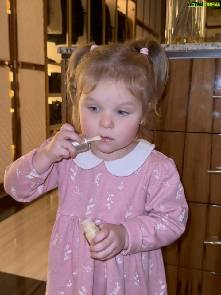 Anna Ivanova - 76.3K Likes - Мои две капельки 🥰🫶🏼 Волшебное чувство - видеть каждый день как они взрослеют, взаимодействуют друг с другом и с этим миром!! Проживая каждый день в любви просто хочу сказать!! Пусть все семьи будут счастливы 🫶🏼🫶🏼🙌🏽🙌🏽❤️❤️