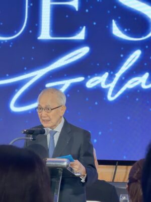 Anna Sueangam-iam Instagram - Thank you for having me at the UNICEF Blue Star Gala 2026 
💙

อีกหนึ่งงานระดมทุนครั้งสำคัญที่รวมพลังของสตรีผู้ทรงอิทธิพลของประเทศไทย 4 ท่าน พร้อมเชฟระดับมิชลินจากทั้งในและต่างประเทศ รวม 12 ดาวมิชลิน เพื่อร่วมกันขจัดภาวะทุพโภชนาการในเด็ก และผลักดันให้เด็กทุกคนสามารถเข้าถึงอาหารที่มีคุณค่าทางโภชนาการ

ภายใต้แคมเปญ #กินไรดี #HungryForHope
เพราะทุกมื้ออาหารที่มีคุณค่า คือความหวังของอนาคตเด็กทุกคน 🌏💙
@unicef_thailand
