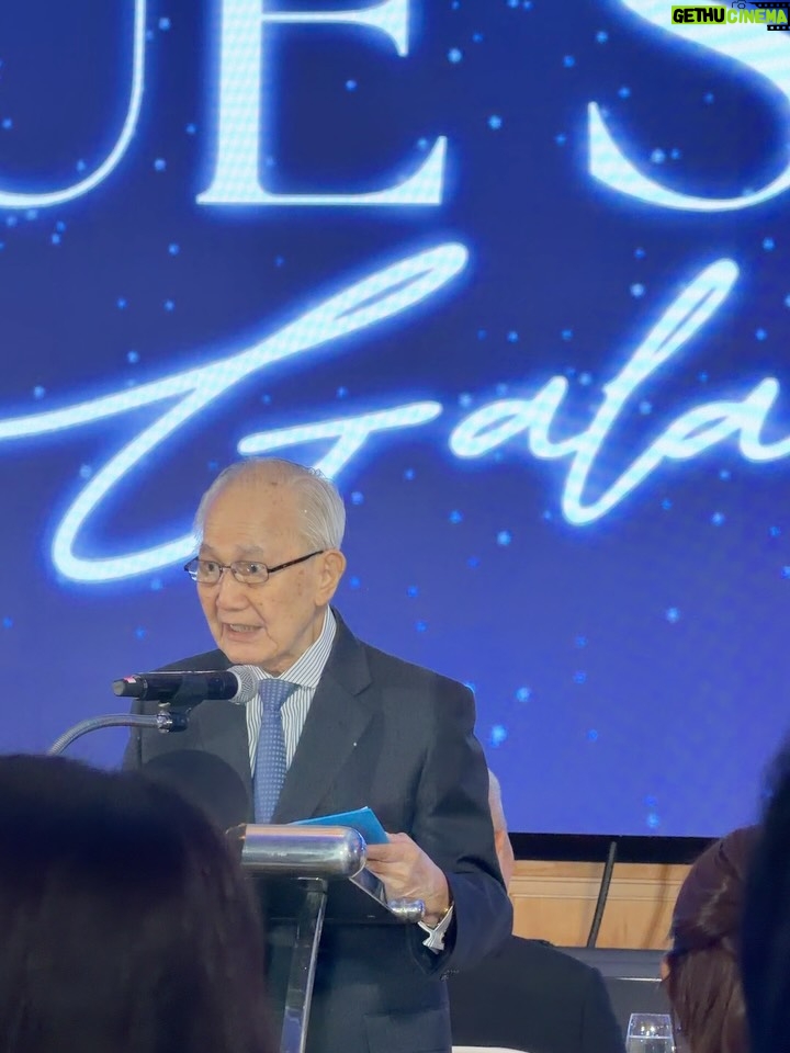 Anna Sueangam-iam - 3 Likes - Thank you for having me at the UNICEF Blue Star Gala 2026 
💙

อีกหนึ่งงานระดมทุนครั้งสำคัญที่รวมพลังของสตรีผู้ทรงอิทธิพลของประเทศไทย 4 ท่าน พร้อมเชฟระดับมิชลินจากทั้งในและต่างประเทศ รวม 12 ดาวมิชลิน เพื่อร่วมกันขจัดภาวะทุพโภชนาการในเด็ก และผลักดันให้เด็กทุกคนสามารถเข้าถึงอาหารที่มีคุณค่าทางโภชนาการ

ภายใต้แคมเปญ #กินไรดี #HungryForHope
เพราะทุกมื้ออาหารที่มีคุณค่า คือความหวังของอนาคตเด็กทุกคน 🌏💙
@unicef_thailand