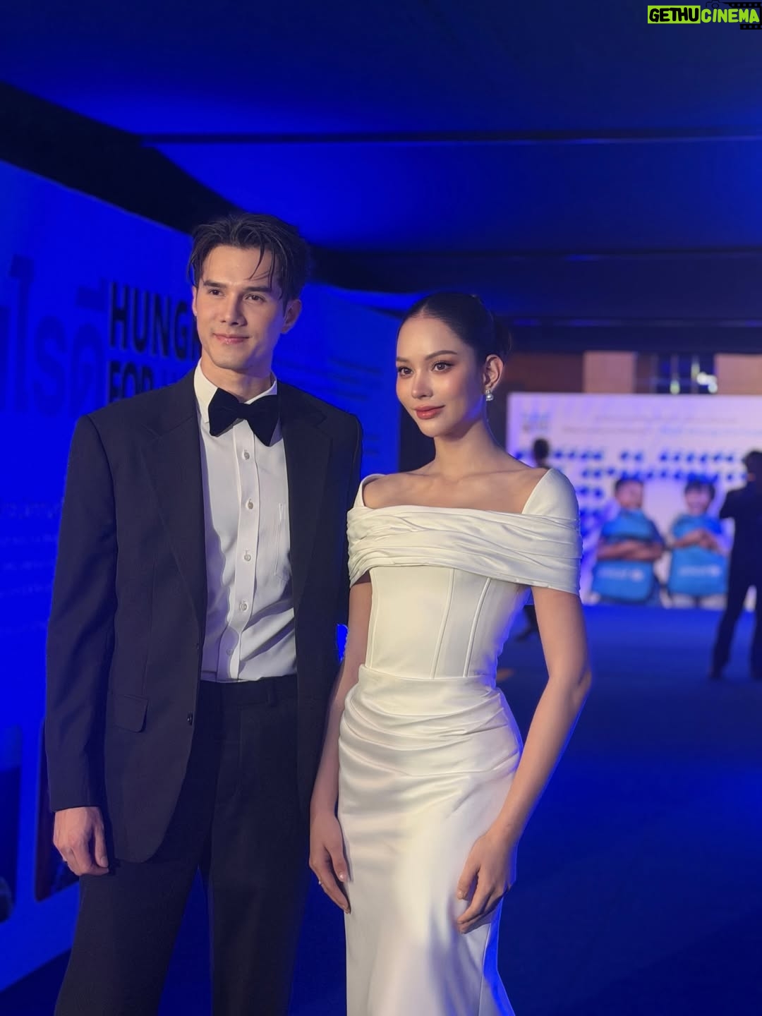 Anna Sueangam-iam - 3 Likes - Thank you for having me at the UNICEF Blue Star Gala 2026 
💙

อีกหนึ่งงานระดมทุนครั้งสำคัญที่รวมพลังของสตรีผู้ทรงอิทธิพลของประเทศไทย 4 ท่าน พร้อมเชฟระดับมิชลินจากทั้งในและต่างประเทศ รวม 12 ดาวมิชลิน เพื่อร่วมกันขจัดภาวะทุพโภชนาการในเด็ก และผลักดันให้เด็กทุกคนสามารถเข้าถึงอาหารที่มีคุณค่าทางโภชนาการ

ภายใต้แคมเปญ #กินไรดี #HungryForHope
เพราะทุกมื้ออาหารที่มีคุณค่า คือความหวังของอนาคตเด็กทุกคน 🌏💙
@unicef_thailand
