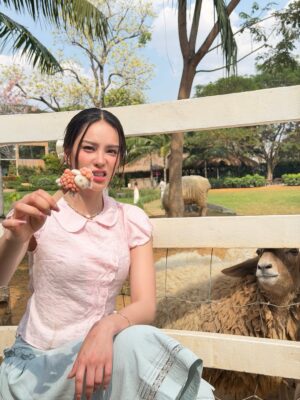 Anna Sueangam-iam Instagram - 💕🎀🏹
@mitr