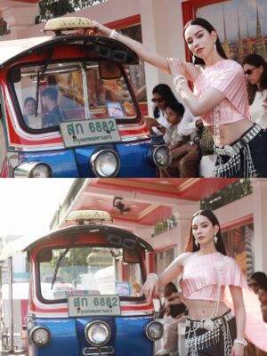 Anna Sueangam-iam Instagram - Bangkok City 

Creative Director: @tinnabhat 
Photographer: @atlove_tungkae 
Designer: @c.peeranat 
Make up: @makeup_mario 
Hair: @toeii_hair 
Support Team: @tinachatchaya 

#bangkokcity 
#thaidress 
#annathethaiger 
#แอนนาเสือ