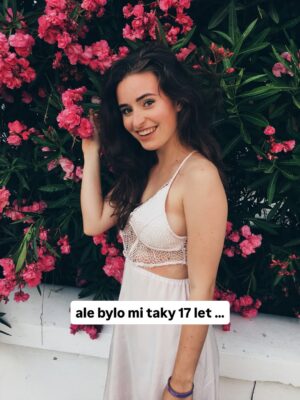 Anna Šulcová Instagram - 27 years young 🎂♥️
