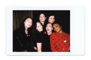 AnnaSophia Robb Instagram - Immensely honored to kick off the new year with New York Abortion Access Fund @nyaafund & so many women I love! 
The evening celebrated bodily autonomy, care, and COMMUNITY!

@nyaafund provides life saving care not just for those living in NYC, but also to those traveling here from out of state. If you can donate, please do so, and make sure to spread the good word- if you are in need of support of their services, here’s the helpline : 212-252-4757 

Thank you to everyone who made the evening possible - the dream team at @its_madhousefilms , @saiebeauty standing for beauty inside and out, and @cherrylanetheatre  @wildcherrynyc a place that’s always been a bedrock for community, action, and stories.