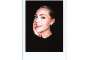 AnnaSophia Robb Instagram - Immensely honored to kick off the new year with New York Abortion Access Fund @nyaafund & so many women I love! 
The evening celebrated bodily autonomy, care, and COMMUNITY!

@nyaafund provides life saving care not just for those living in NYC, but also to those traveling here from out of state. If you can donate, please do so, and make sure to spread the good word- if you are in need of support of their services, here’s the helpline : 212-252-4757 

Thank you to everyone who made the evening possible - the dream team at @its_madhousefilms , @saiebeauty standing for beauty inside and out, and @cherrylanetheatre  @wildcherrynyc a place that’s always been a bedrock for community, action, and stories.