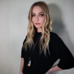 Annabelle Wallis