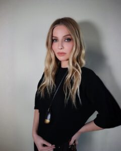 Actress Annabelle Wallis HD Photos and Wallpapers March 2026