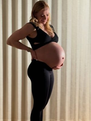 Anníe Mist Þórisdóttir Instagram - Less then a week ❤️ 

Normally I feel independent, strong and capable - this is the most fatigued I have felt in any of my pregnancy’s….

I am strong and fit and haven’t felt like this before, heartburn, fatigue, cramps, contractions and HEAVY to even just walk around for too long…. It’s h ard dancing with my kids in the evenings and I can’t throw them around…. 🥺

This is the final week - it’s ok 🫶 my little one just needs me to slow it all down a little more and I have to listen

I am emotional, grateful, excited

#love #pregnant #momof3kids #strong