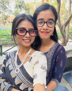 Antara Naina Roy Majumder Instagram - 👀 সরস্বতী বানান ঠিক আছে তো?