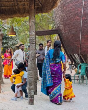Antara Naina Roy Majumder Instagram - 👀 সরস্বতী বানান ঠিক আছে তো?