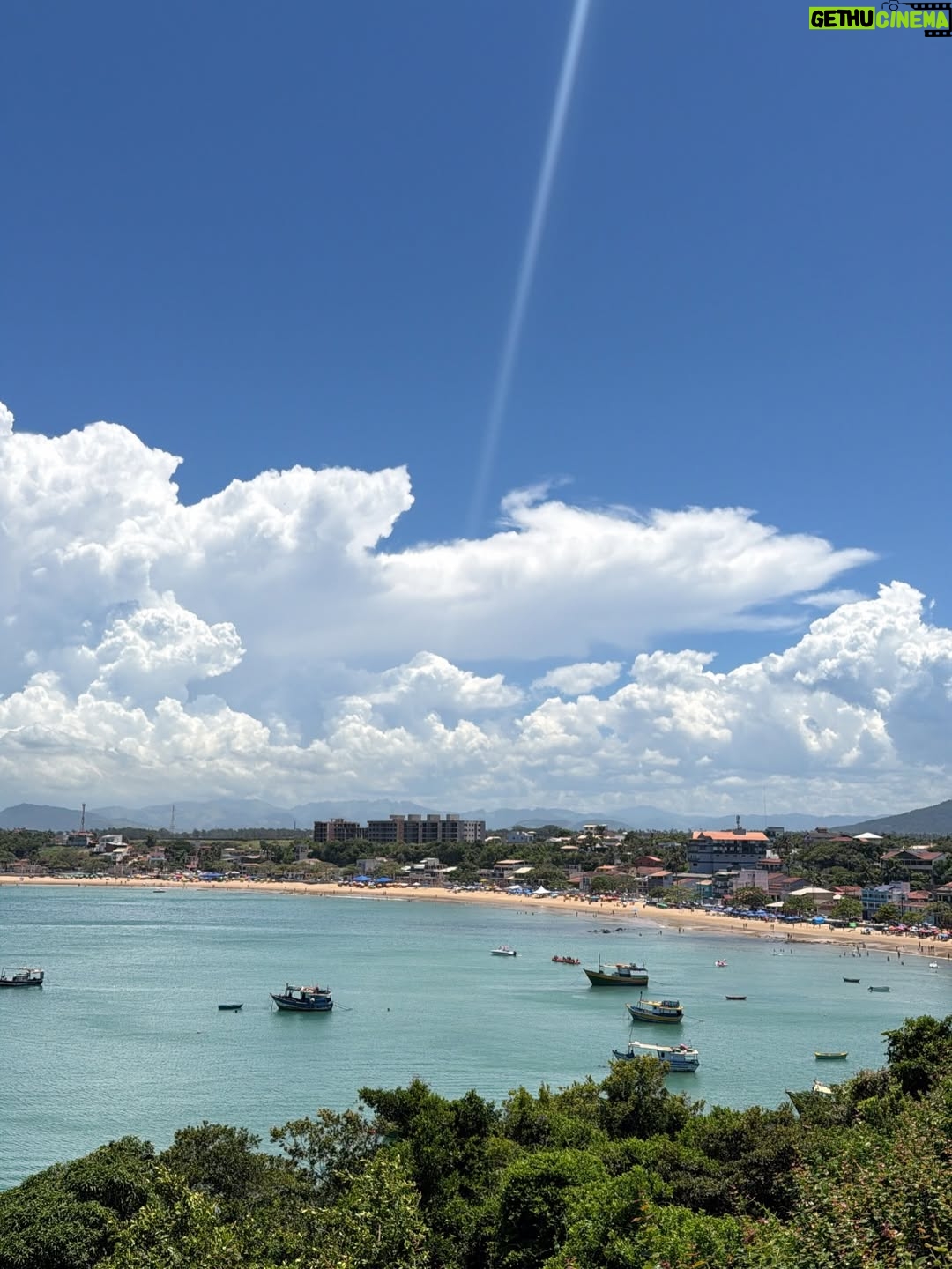 Any Borges - 63.4K Likes - Meu amor, feliz aniversário! 🤍

Eu desejo que todos os seus dias sejam abençoados, cheios de coisas boas, de paz, saúde e conquistas. Mas, principalmente, que esse novo ciclo seja um tempo de renovação… de novos começos, novas oportunidades e ainda mais motivos para sorrir.

Que Deus ilumine cada passo seu, fortaleça seus sonhos e te conduza sempre pelo melhor caminho. Eu sou muito grata por ter você ao meu lado e por poder viver a vida com você.

Conte sempre comigo. Te amo e tenho muito orgulho de você.
