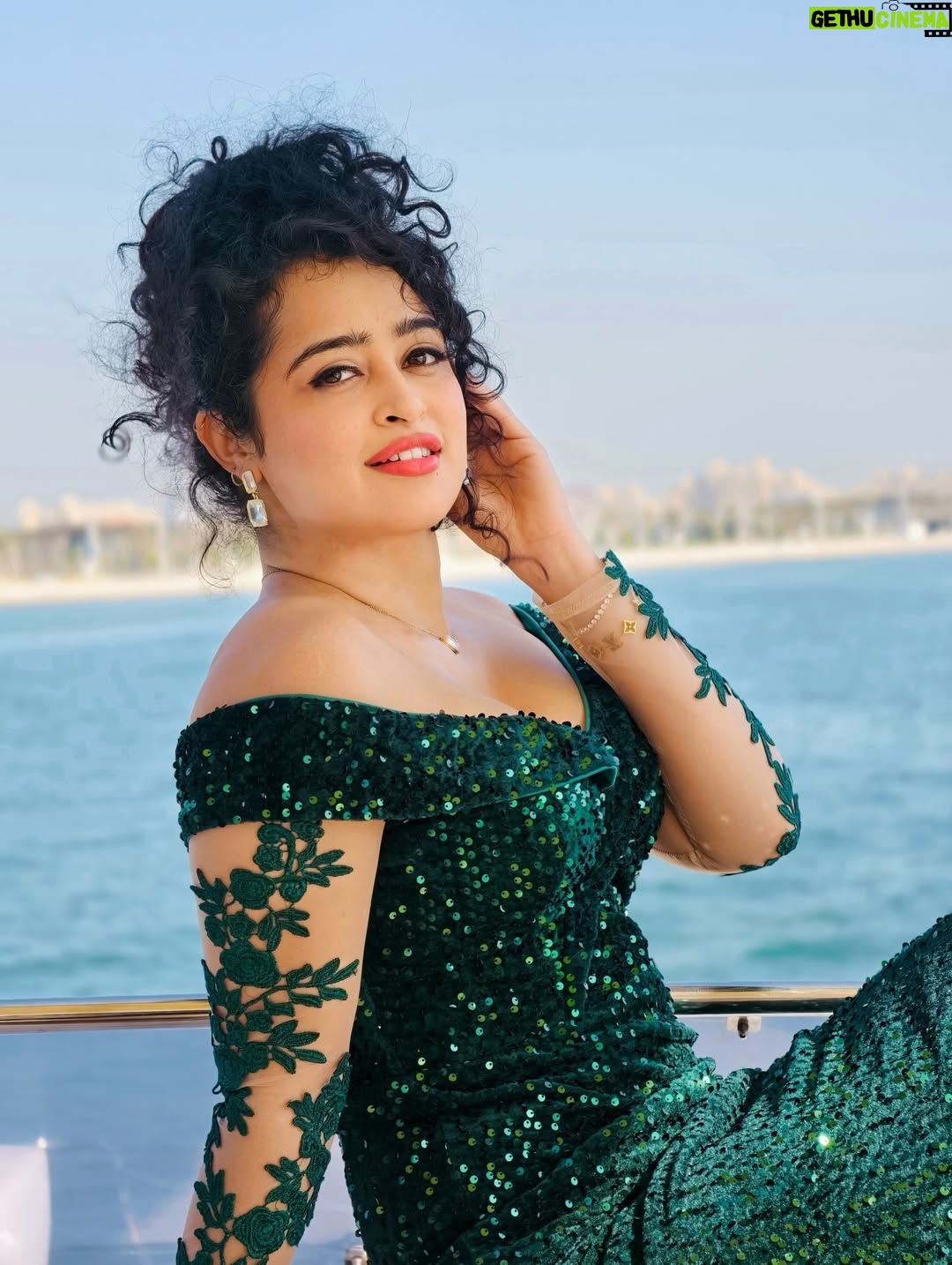 Apsara Rani - 41.6K Likes - ✨🌹
.
.
.

Credits @soul__of__sea @danie_the_prince