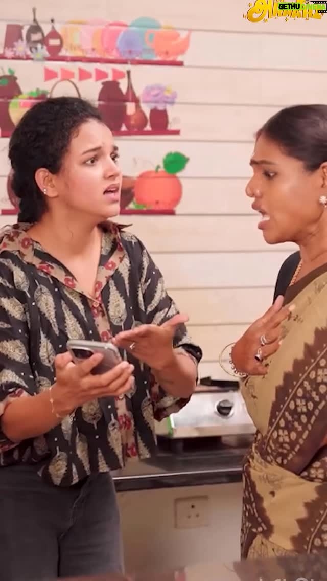 Archana Kumar - 49.4K Likes - When your relatives come home🤷🏻‍♀️🙂
Idhu dhan nga nelamai😫
.
.
.
#araathi #tamada #archusreels #archanakumaar #priyankasankar