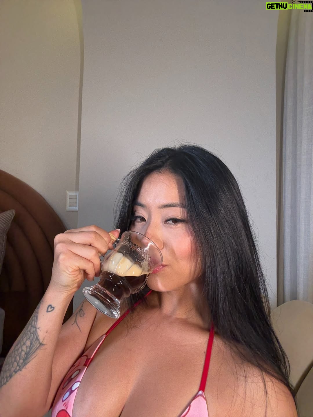 Ariel Saori - 3.6K Likes - Dump Fevereiro 🦋

Um mês de muito trabalho, autocuidado e como sempre com meus filhos 🐱🧡🤍

Como foi seu mês aí?? 

#dump #fimdemês #fevereiro #explorepage #novomês
