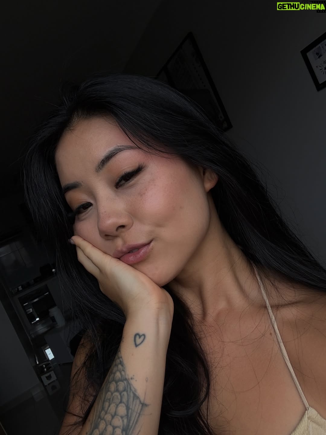 Ariel Saori - 3.6K Likes - Dump Fevereiro 🦋

Um mês de muito trabalho, autocuidado e como sempre com meus filhos 🐱🧡🤍

Como foi seu mês aí?? 

#dump #fimdemês #fevereiro #explorepage #novomês