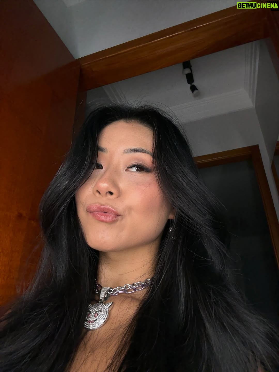 Ariel Saori - 3.6K Likes - Dump Fevereiro 🦋

Um mês de muito trabalho, autocuidado e como sempre com meus filhos 🐱🧡🤍

Como foi seu mês aí?? 

#dump #fimdemês #fevereiro #explorepage #novomês