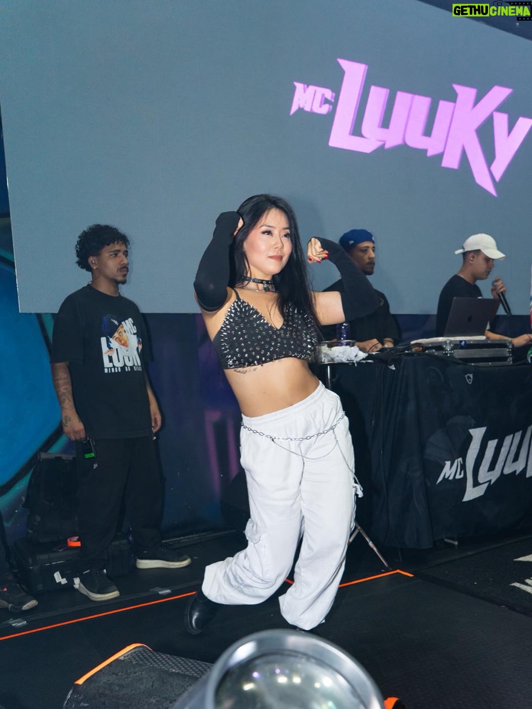 Ariel Saori - 4.2K Likes - 😈💜
@baledomalvadinho @mcluuky 

Compilado de fotos no palco pra dizer que vai começar a maratona de carnaval: FRANCA > MG > RJ 
Onde vejo vocês?? 

Fotos: @pedro_vieiraaka 

#tropadodesacato #dancarina #show #explorar