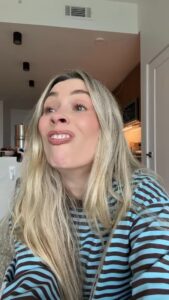 Actress Arielle Vandenberg HD Photos and Wallpapers February 2026