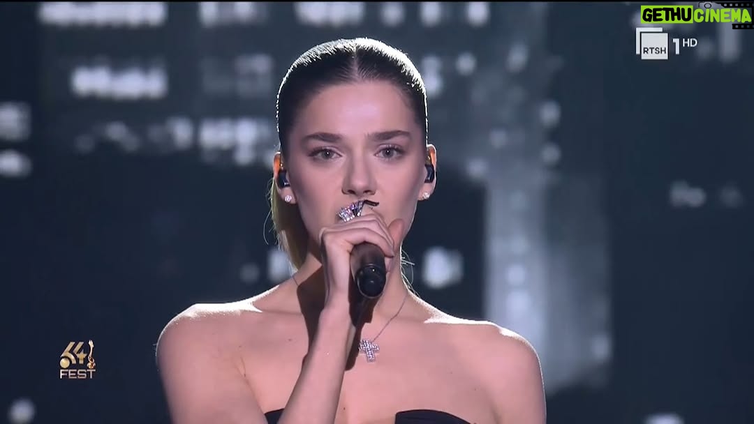 Arilena Ara - 2.3K Likes - Jo vetëm një Natë Nostalgjike në Fest 64, performanca emocionuese e Arilena Arës nis festën muzikore në Festivalin e Këngës

#rtsh #fest64