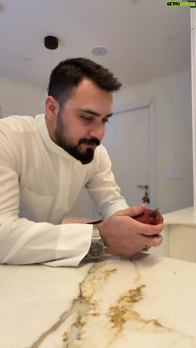 Asawer Ezzat - 217.2K Likes - اعترفو منو مسويها 🤣😂