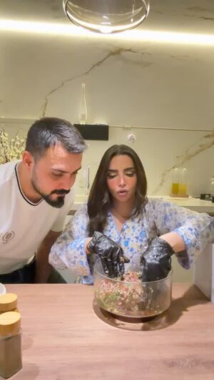 Asawer Ezzat Instagram - اول سحور  بيتي 🌙