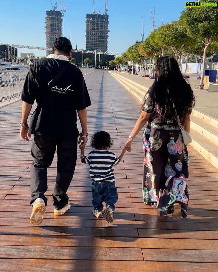Asees Kaur - 15.9K Likes - It is very very unusual of me to stay back after a gig and explore the city. But unlocked a new side of me recently and sach bolu toh mast lagne laga hai!! 
And best part, did it with my little one, which also was his first international trip. 🩵
Loving this Dora the explorer side of me 😌 probably will continue this for long! 

Ps last video is BONUS thought :p