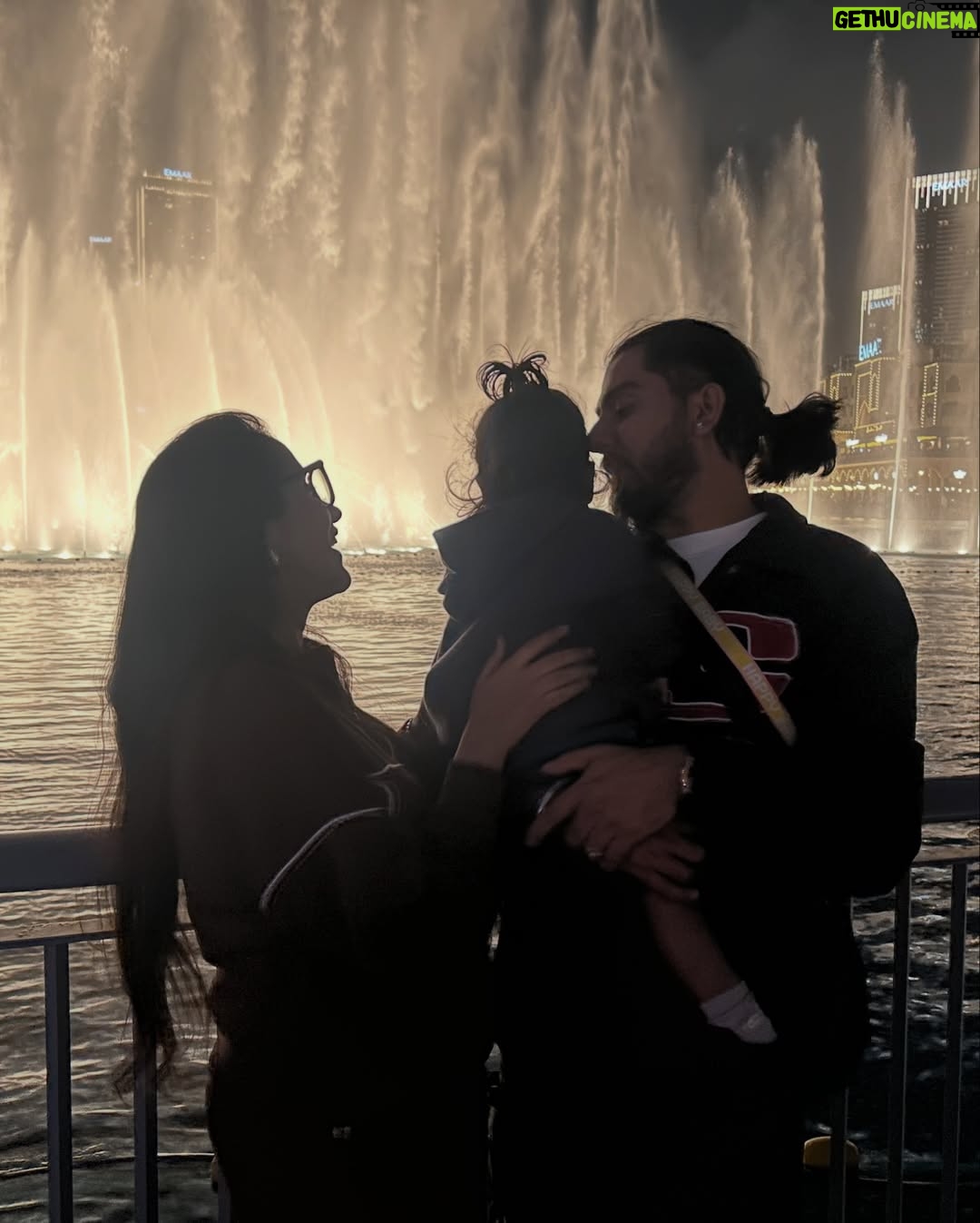 Asees Kaur - 15.9K Likes - It is very very unusual of me to stay back after a gig and explore the city. But unlocked a new side of me recently and sach bolu toh mast lagne laga hai!! 
And best part, did it with my little one, which also was his first international trip. 🩵
Loving this Dora the explorer side of me 😌 probably will continue this for long! 

Ps last video is BONUS thought :p