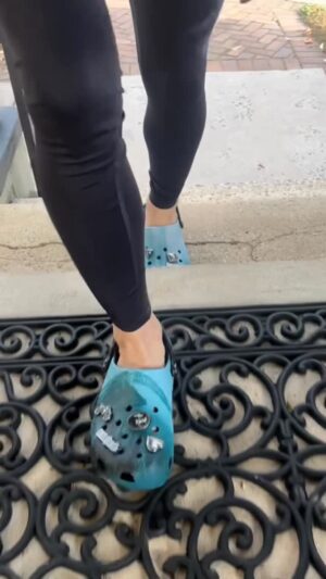 Ashley Greene Instagram - I've already seen you in these Twilight x
Crocs clogs… and guess what? You love them! @crocs