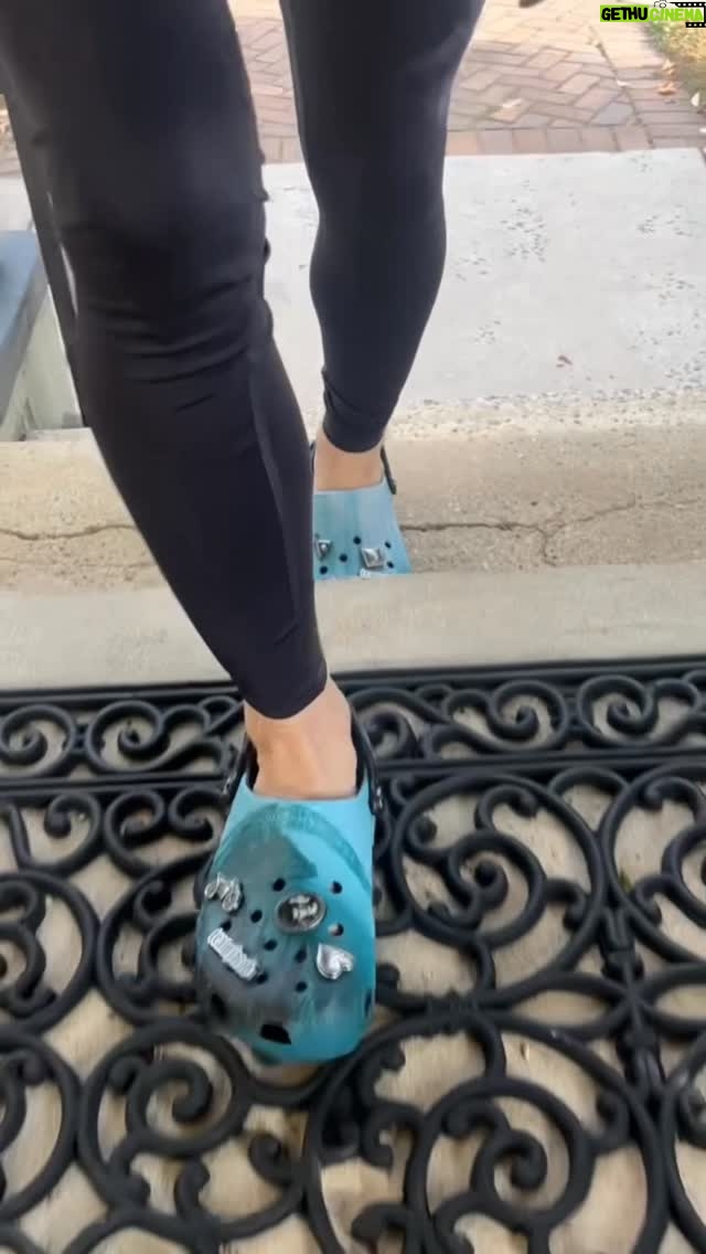 Ashley Greene - 128.4K Likes - I've already seen you in these Twilight x
Crocs clogs… and guess what? You love them! @crocs