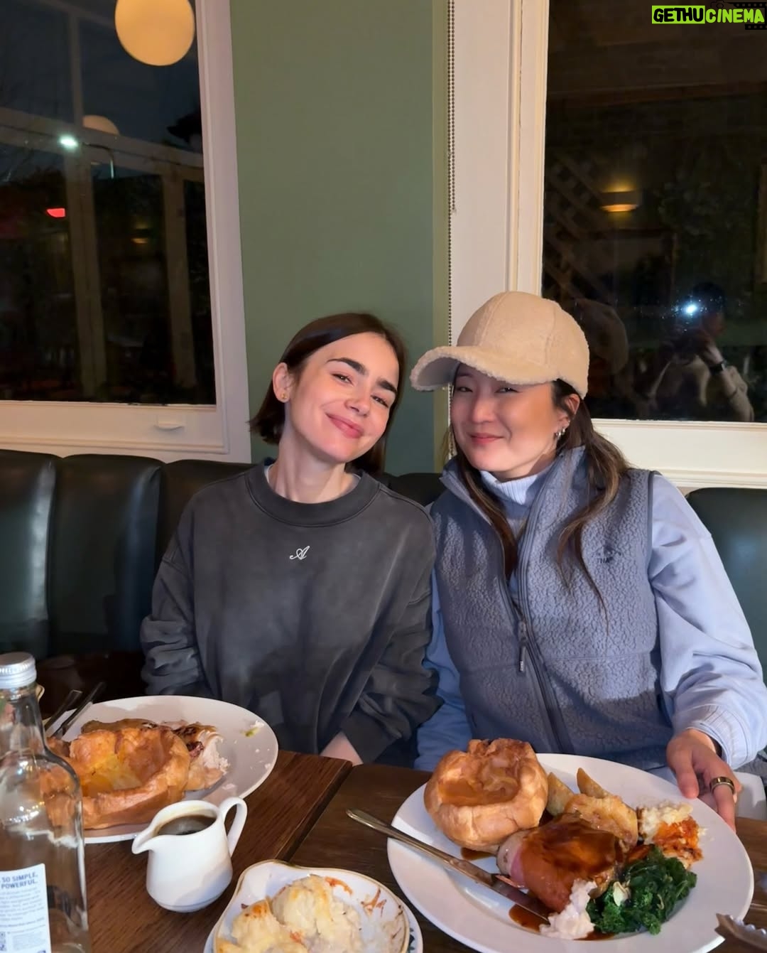 Ashley Park - 692.3K Likes - auntie ash reporting for duty 🫡🥰🇬🇧 
quality cuddles and fish pies @lilyjcollins @charliemcdowell