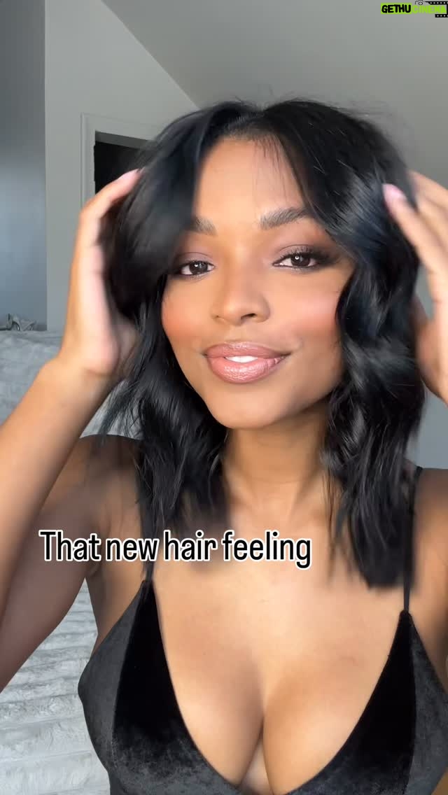 Asya Branch - 3 Likes - Back to black 🖤

#newhairwhodis