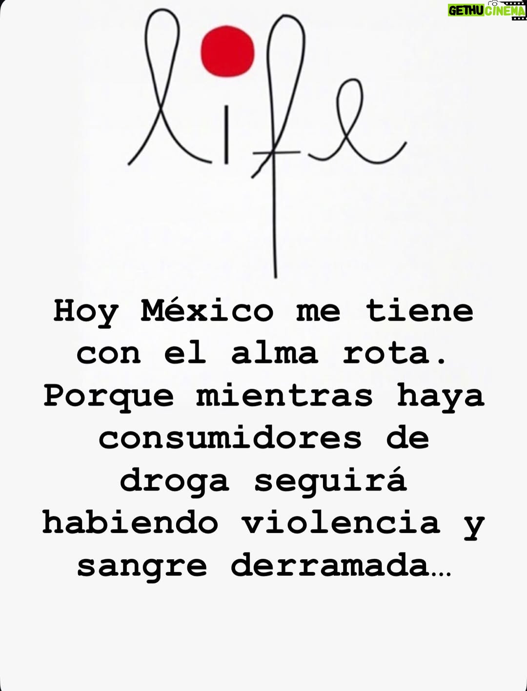 Atala Sarmiento - 7.1K Likes - Si te drogas eres parte de la cadena de violencia…aunque te incomode leerlo 🤷🏼‍♀️