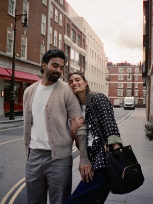 Athiya Shetty Instagram - Happy three, nowhere else I’d rather beeee 🥰✨♥️🗝️