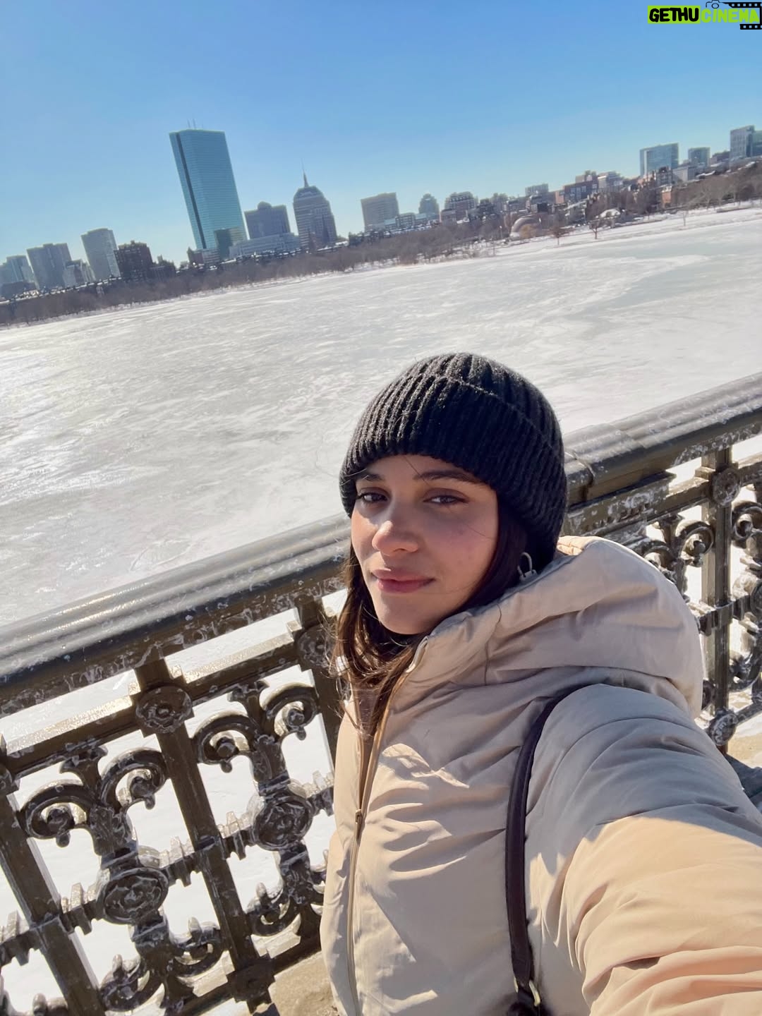 Aurora Ribero - 13.7K Likes - Buncha selfiess